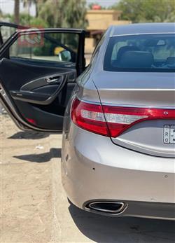 هیوندای ازێرا